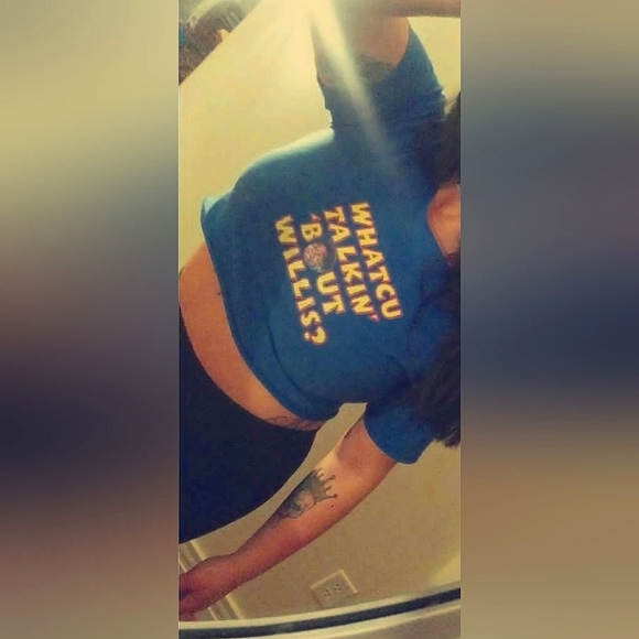 VINTAGE WHATCU TALKIN' 'BOUT WILLIS DIFF'RENT STROKES CROP TOP - Picture 2 of 6